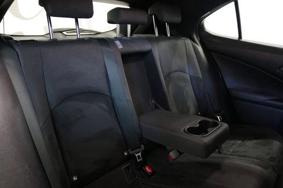 Lexus UX - Afbeelding 10 van 30