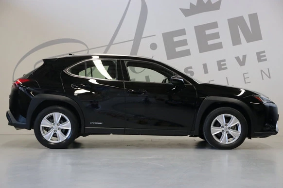 Lexus UX - Afbeelding 11 van 30
