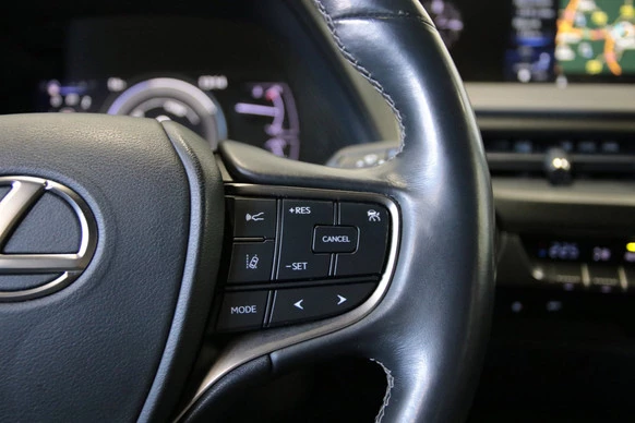 Lexus UX - Afbeelding 15 van 30