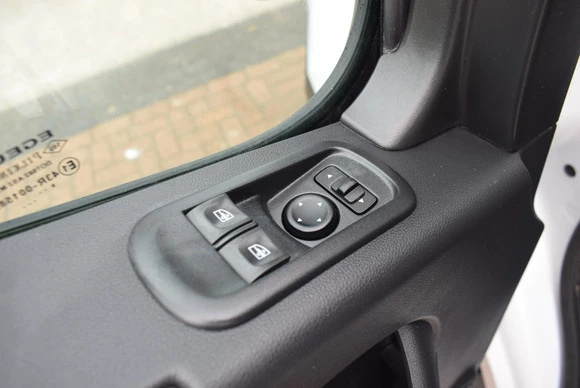 Nissan NV400 - Afbeelding 8 van 19