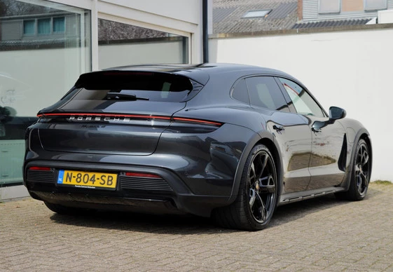 Porsche Taycan - Afbeelding 5 van 30