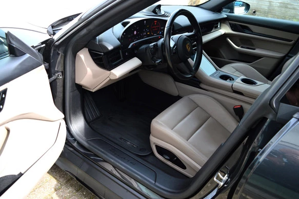 Porsche Taycan - Afbeelding 6 van 30