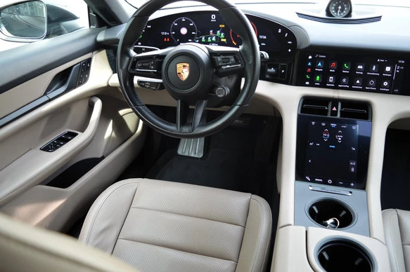 Porsche Taycan - Afbeelding 12 van 30