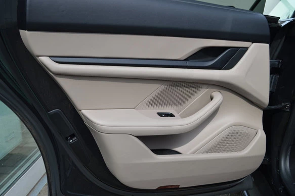 Porsche Taycan - Afbeelding 26 van 30