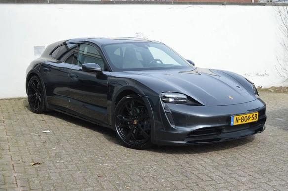 Porsche Taycan - Afbeelding 29 van 30