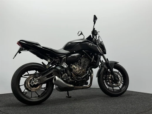Yamaha MT 07 - Afbeelding 16 van 18