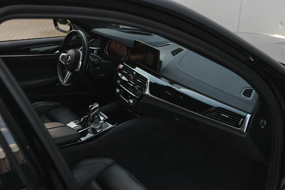 BMW M5 - Afbeelding 11 van 30