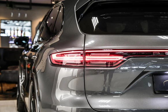 Porsche Cayenne - Afbeelding 14 van 30
