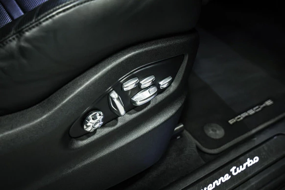 Porsche Cayenne - Afbeelding 24 van 30