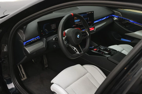 BMW M5 - Afbeelding 8 van 30