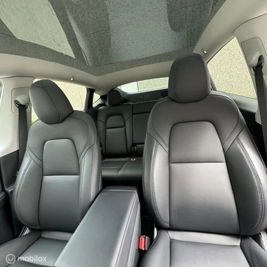 Tesla Model Y - Afbeelding 9 van 23