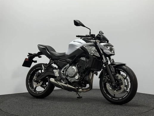 Kawasaki Z650 - Afbeelding 2 van 17