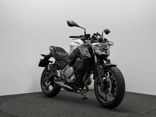Kawasaki Z650 - Afbeelding 3 van 17