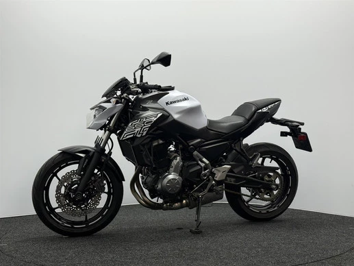 Kawasaki Z650 - Afbeelding 8 van 17