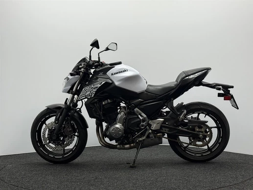 Kawasaki Z650 - Afbeelding 9 van 17