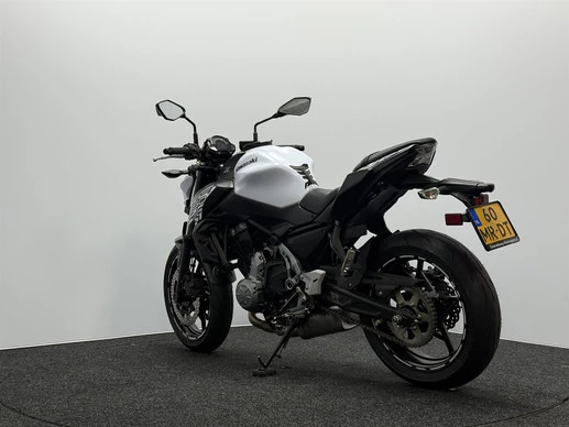 Kawasaki Z650 - Afbeelding 11 van 17
