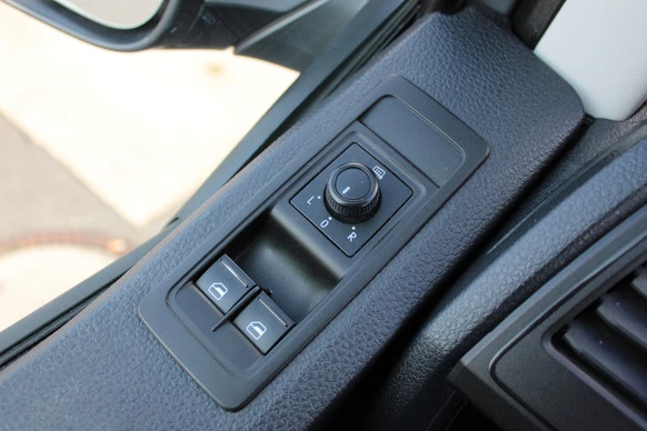 Volkswagen Transporter - Afbeelding 21 van 26