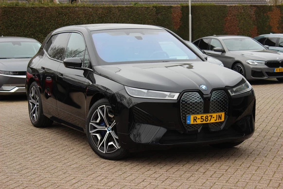 BMW iX - Afbeelding 1 van 30