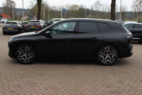 BMW iX - Afbeelding 8 van 30