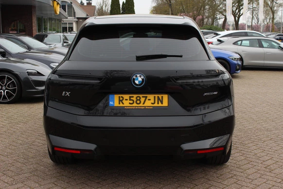 BMW iX - Afbeelding 16 van 30