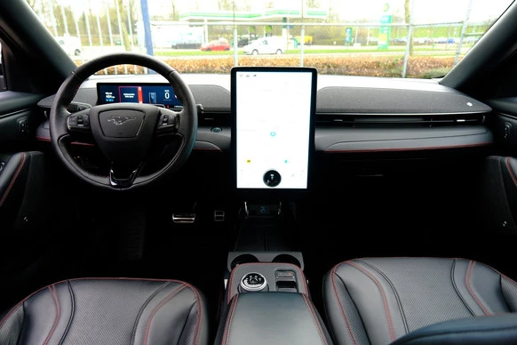 Ford Mustang Mach-E - Afbeelding 13 van 30