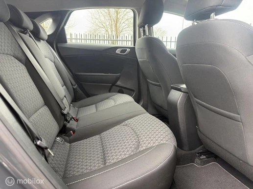 Kia Ceed - Afbeelding 7 van 22