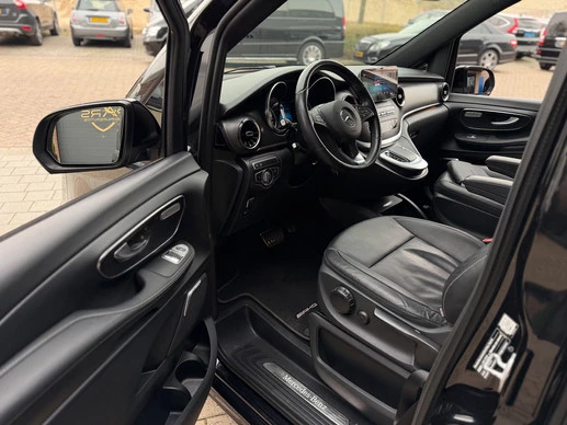 Mercedes-Benz V-Klasse - Afbeelding 25 van 30