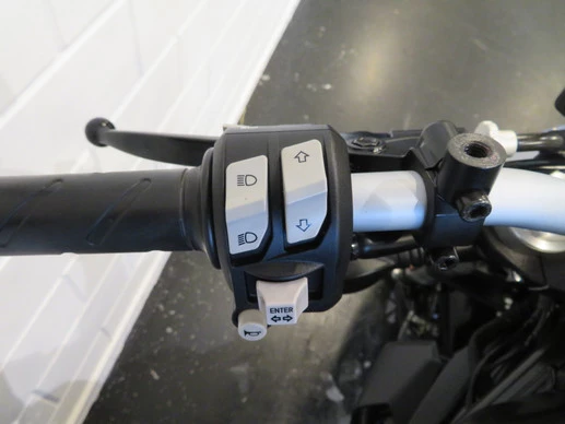 Ducati Monster - Afbeelding 12 van 15