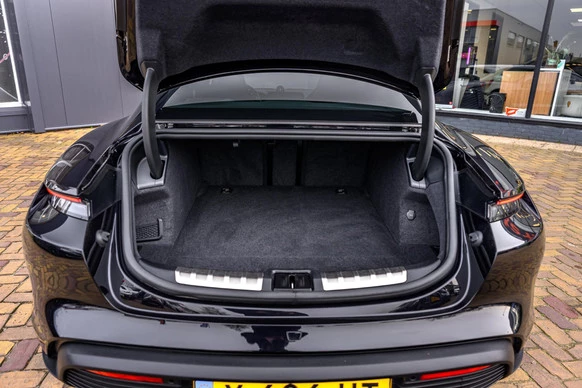 Porsche Taycan - Afbeelding 11 van 30