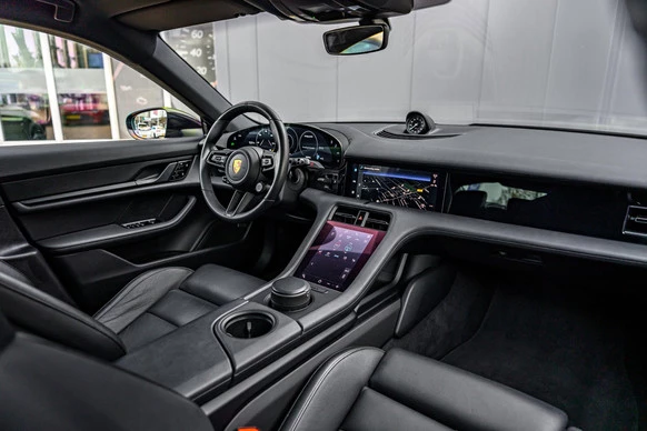 Porsche Taycan - Afbeelding 13 van 30