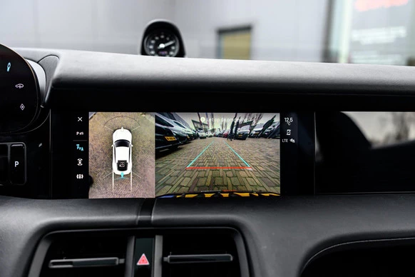 Porsche Taycan - Afbeelding 22 van 30