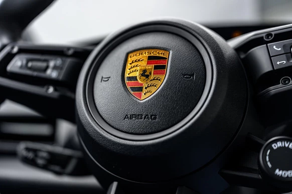 Porsche Taycan - Afbeelding 27 van 30