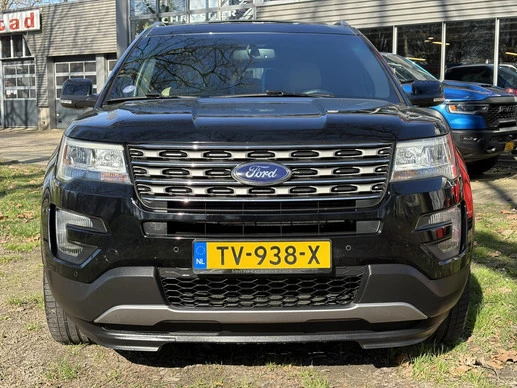Ford Explorer - Afbeelding 2 van 17
