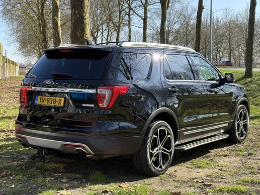 Ford Explorer - Afbeelding 6 van 17