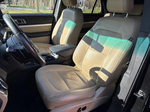 Ford Explorer - Afbeelding 7 van 17