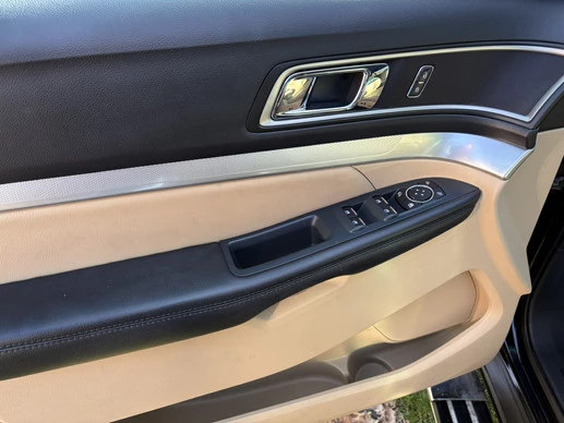 Ford Explorer - Afbeelding 17 van 17