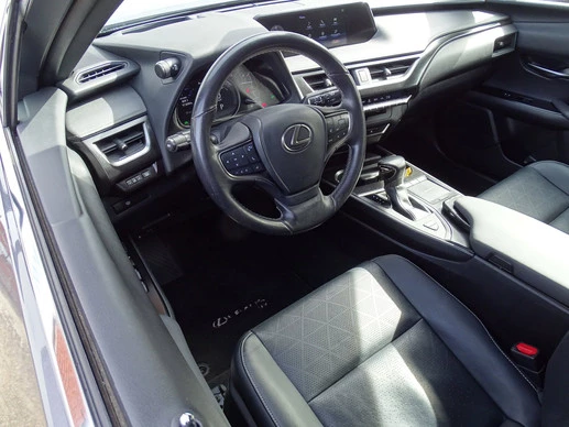 Lexus UX - Afbeelding 8 van 24
