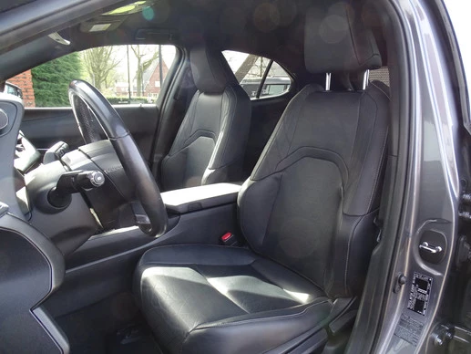 Lexus UX - Afbeelding 9 van 24