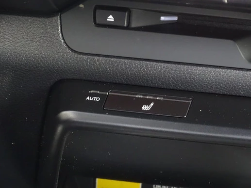 Lexus UX - Afbeelding 17 van 24