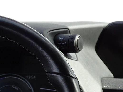 Lexus UX - Afbeelding 19 van 24