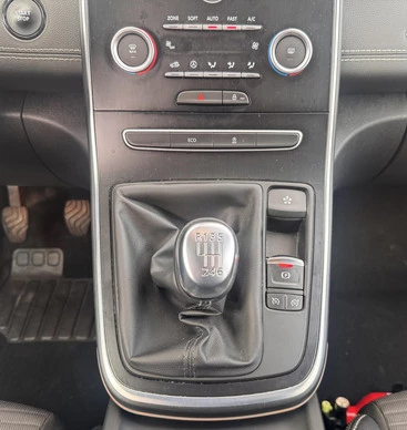 Renault Scénic - Afbeelding 9 van 17