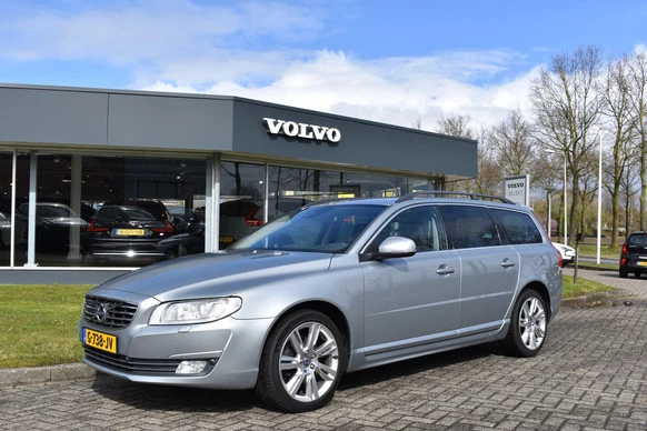 Volvo V70 - Afbeelding 1 van 30