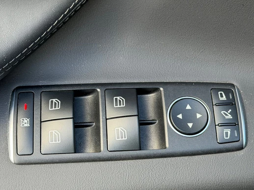 Tesla Model X - Afbeelding 23 van 28