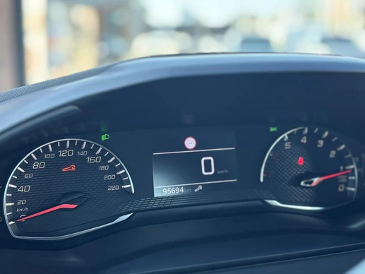 Peugeot 2008 - Afbeelding 15 van 30