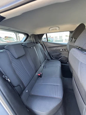 Peugeot 2008 - Afbeelding 27 van 30