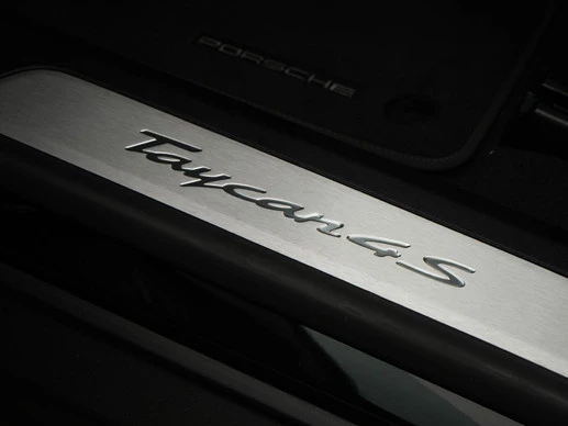 Porsche Taycan - Afbeelding 16 van 30