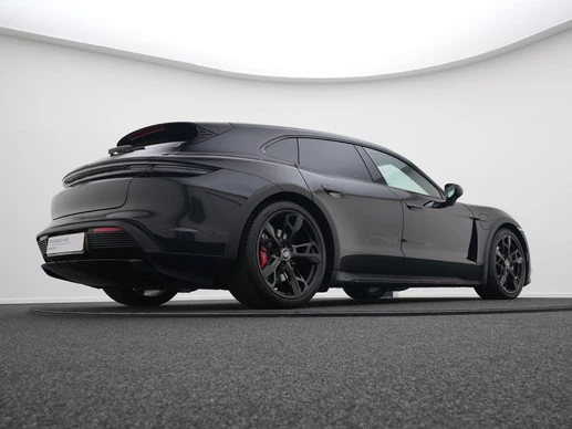 Porsche Taycan - Afbeelding 26 van 30