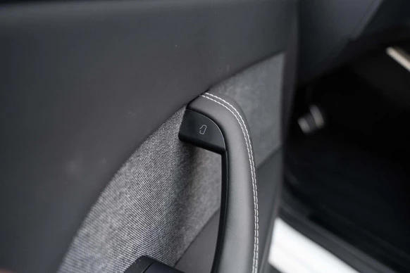 Tesla Model X - Afbeelding 26 van 30