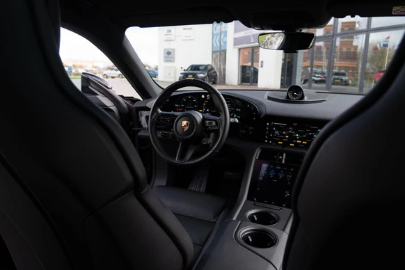 Porsche Taycan - Afbeelding 11 van 30