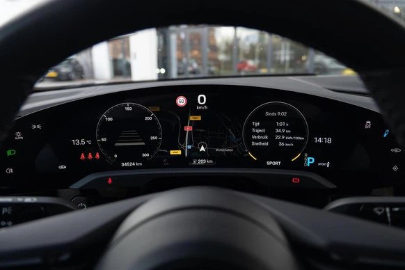 Porsche Taycan - Afbeelding 15 van 30